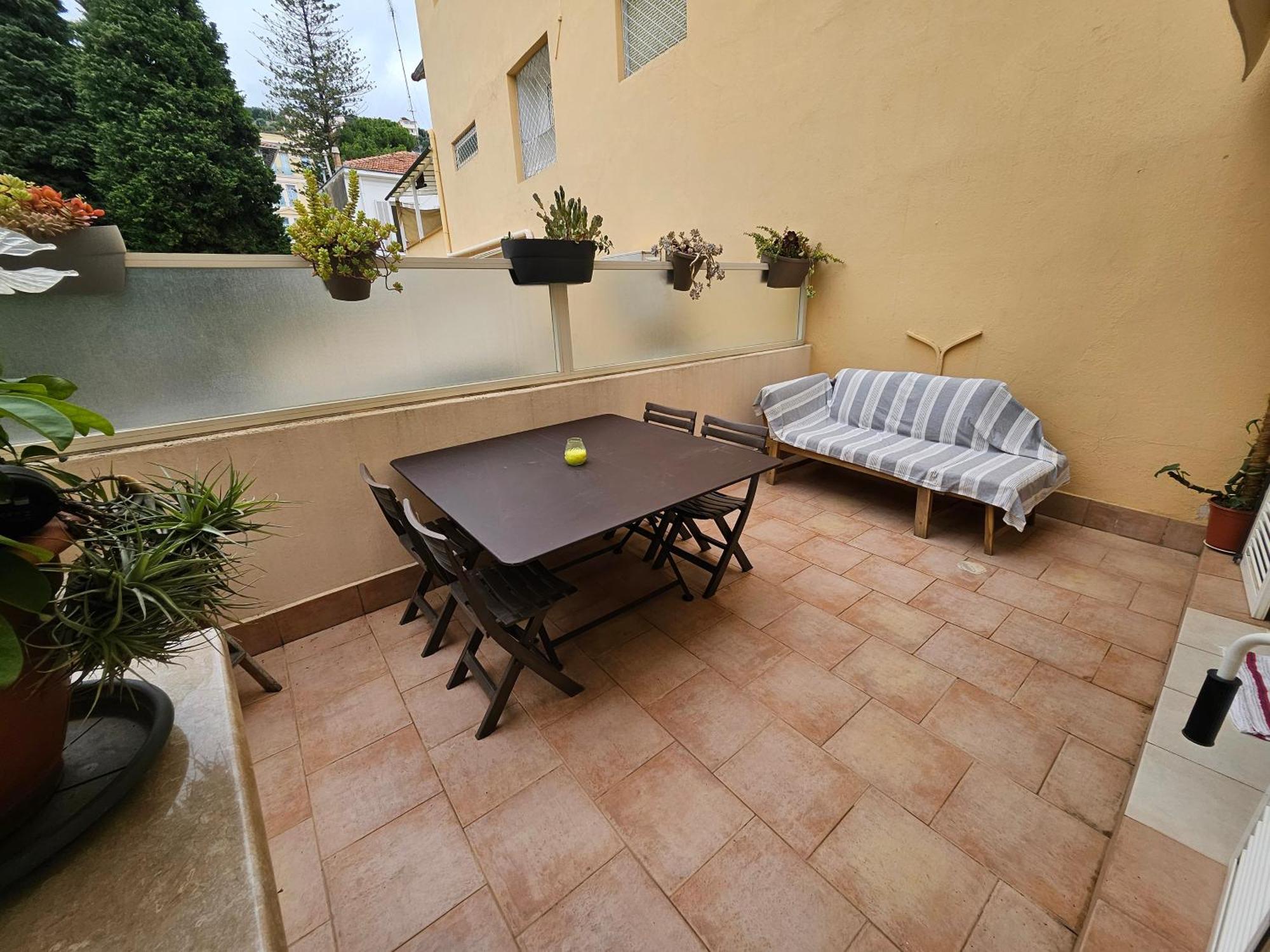 Michele Family - Centre Ville - 2 Pieces Tranquille - A 150 M De La Mer Menton Exterior foto